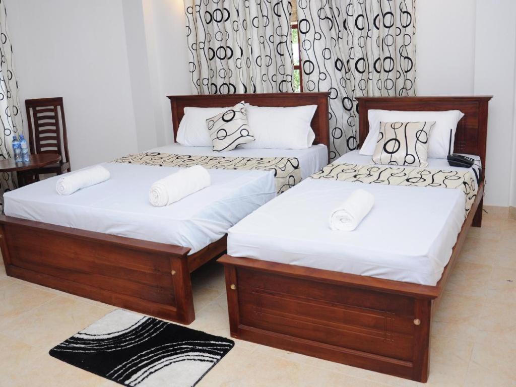Sihilro Regency Hotel Удавалаве Экстерьер фото